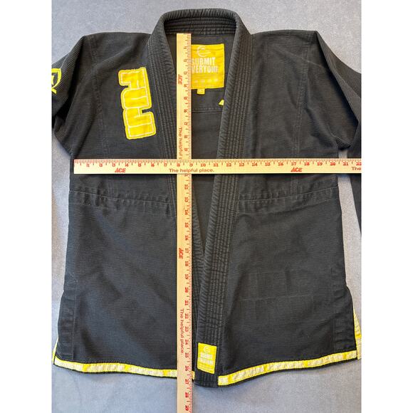 Submit Everyone Fuji jujutsu Gi Black with Yellow Accents, Size “W1” - Picture 5 of 12